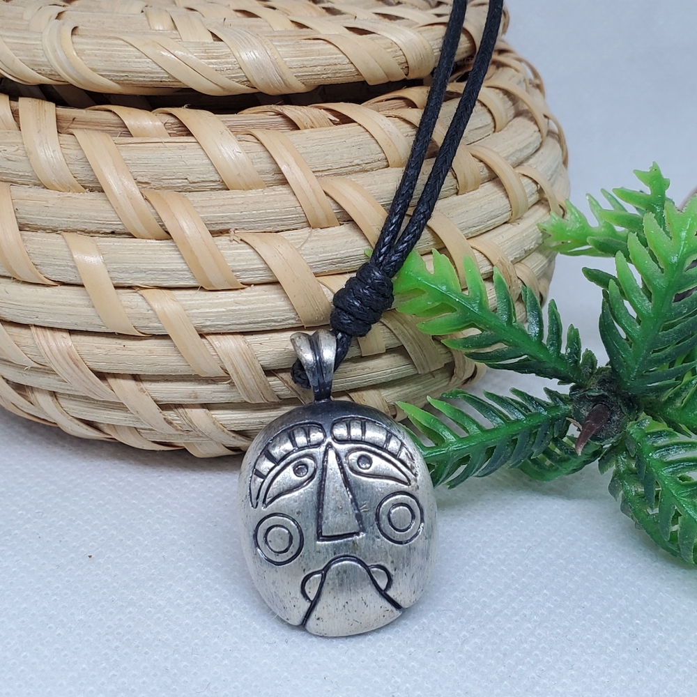 N131 Face Pendant Leather Cord Necklace